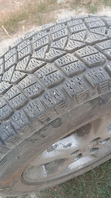 максис шины: Продаю резину MAXXIS 
16 размер — 1