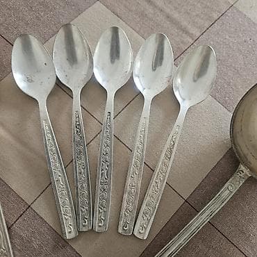 ложки мельхиоровые: Мельхиоровые столовые приборы, в хорошем состоянии. вилки 6шт - 800с — 2