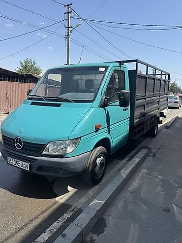 Грузовик, Mercedes-Benz, Стандарт, 4 т, Б/у at lalafo.kg Грузовик, Mercedes-Benz, Стандарт, 4 т, Б/у
