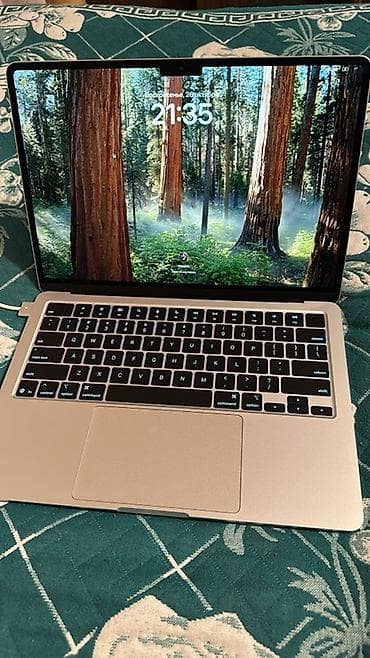 Apple MacBook Air 13" (чип Apple M4) Характеристики: - Экран 13.6"