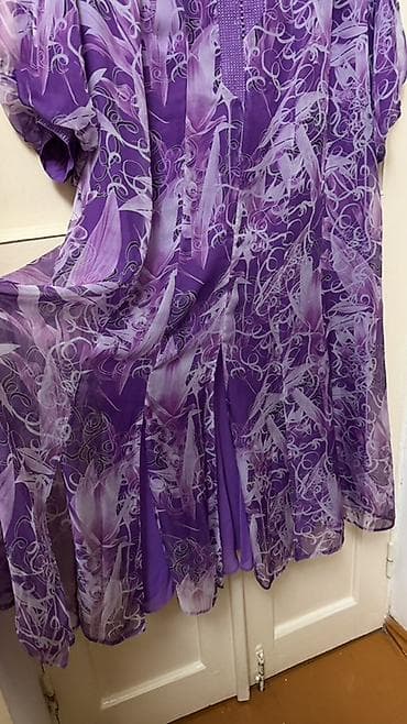 ночной одежда: Платье женское, длинное, сиренево-фиолетовое с абстрактным цветочным — 3