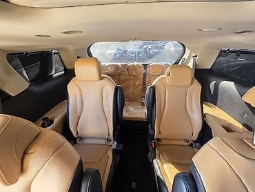 карнивал минивен: Kia Carnival: 2021 г., Минивэн — 9