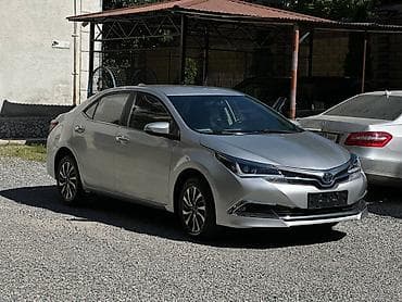 Toyota Corolla: 2019 г., 1.8 л, Автомат, Электромобиль, Седан — 2