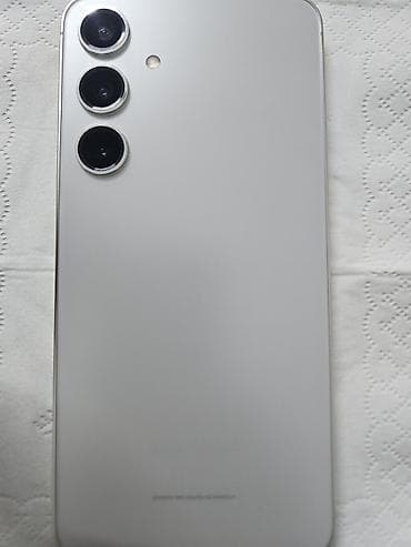 Samsung Galaxy S24+, Б/у, 256 ГБ, цвет - Серебристый, 2 SIM, eSIM at lalafo.kg Samsung Galaxy S24+, Б/у, 256 ГБ, цвет - Серебристый, 2 SIM, eSIM