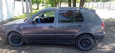Volkswagen Golf: 1993 г., 1.8 л, Механика, Бензин, Хэтчбэк
