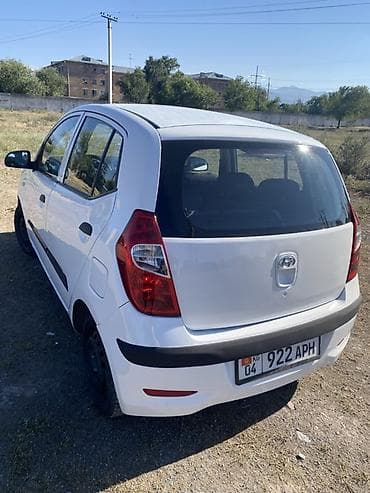 Hyundai i10: 2011 г., Механика, Бензин, Хэтчбэк
