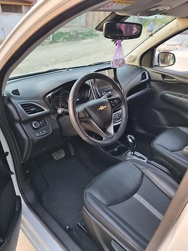 matiz 1: Chevrolet Spark: 2019 г., 0.1 л, Автомат, Бензин, Хэтчбэк — 7