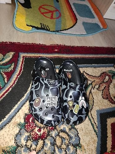 кроссовки bape: Сабо, 40.5, Crocs, Новый, цвет - Черный — 2