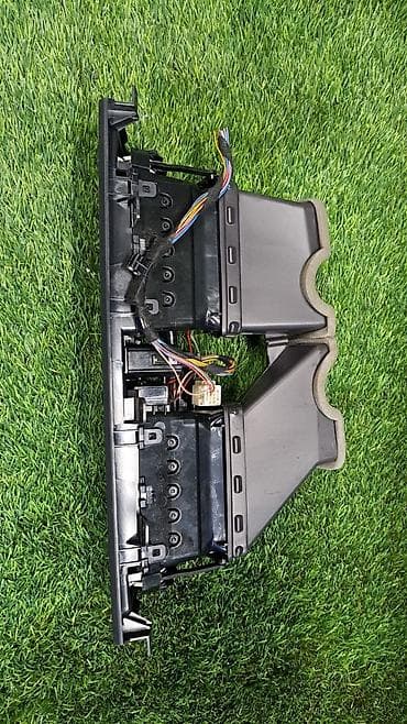 ac automatic: Дефлектор воздуховода BMW 2011 г., Б/у, Оригинал, Германия — 2