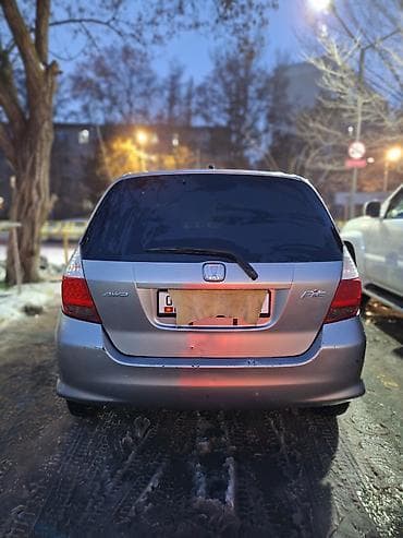 Унаа сатуу: Honda Fit: 2004 г., 1.3 л, Вариатор, Бензин — 3