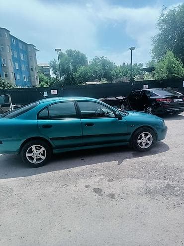 drag star: Mitsubishi Carisma: 2002 г., Автомат, Бензин, Седан — 4