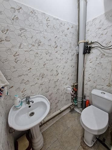 Продажа квартир: 3 комнаты, 62 м², 10 мкр 105 серия, 3 этаж, Косметический ремонт — 5