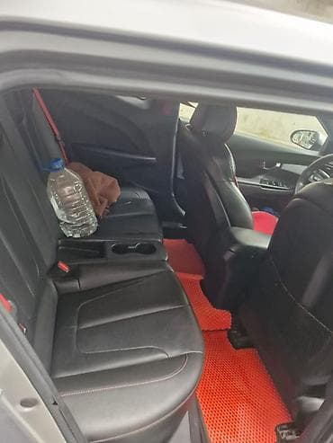 step rf3: Hyundai Veloster: 2018 г., 1.6 л, Автомат, Бензин, Хэтчбэк — 9