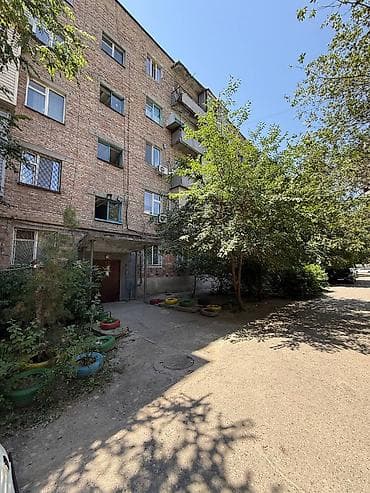 Недвижимость: 2 комнаты, 47 м², Индивидуалка, Пишпек Индивидуалка, 2 этаж, Косметический ремонт — 1