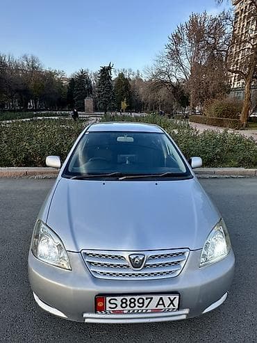 Toyota Allex: 2003 г., 1.5 л, Автомат, Бензин, Хэтчбэк