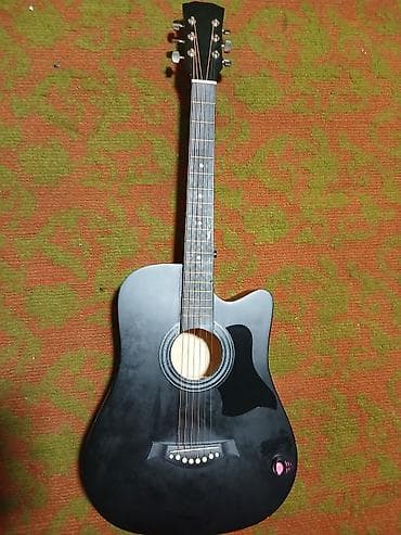 микрофон колонки: Акустическая гитара с вырезом (дредноут, черная матовая). - Корпус — 1