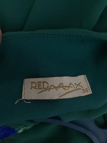 dr martins: Платье вечернее RED ARAX, размер 36. - Цвет: изумрудный. - Длина — 2