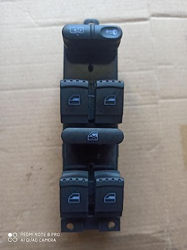 Гольф 4 пульт стеклоподъёмника.
Кнопки стеклоподъёмников на Гольф4