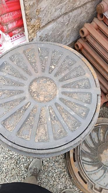 Чугунные канализационные люки с корпусами - Материал: высокопрочный