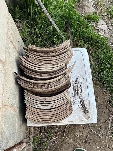 Керамические кровельные черепицы (полукруглая/желобчатая форма) -