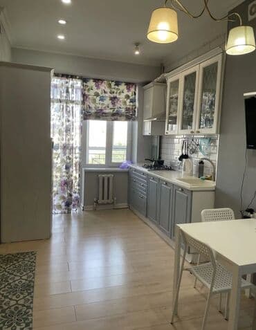 срочно продаётся 1 комнатная квартира в районе ошского рынка по улице молодая гвардия: 1 комната, Банные принадлежности, Интернет, Wi-Fi, Бронь — 4