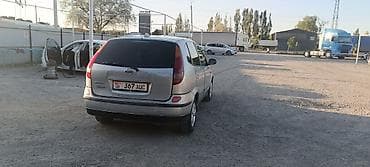 подголовник на лексус: Nissan Tino: 2002 г., 1.8 л, Автомат, Газ, Хэтчбэк — 5
