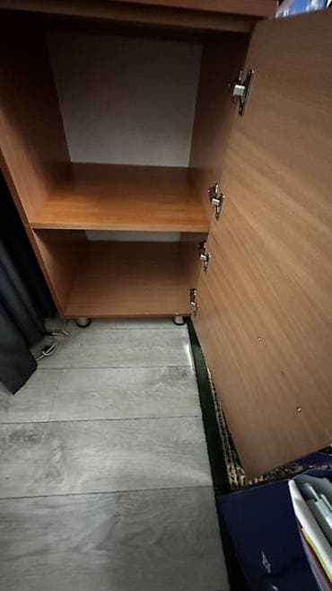 комод с зеркалом бу: Набор для дома: напольное зеркало, тумбочка и масляный обогреватель — 6