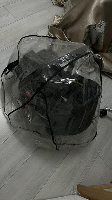 стёганая куртка: Автокресло, цвет - Черный, Новый — 9