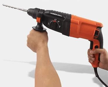 инструмент для стройки: Набор электроинструментов и оснастки в пластиковом кейсе Комплект — 4