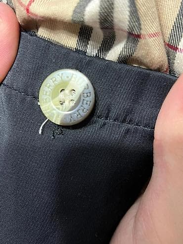 чемодан м: Куртка Burberry London, размер L сядет на S,в хорошем состоянии - — 6