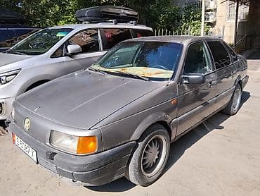 Унаа: Volkswagen Passat: 1988 г., Кол менен иштөөчү, Бензин, Седан — 2