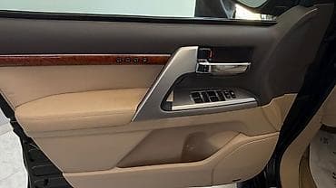 6: Toyota Land Cruiser: 2012 г., 4.6 л, Автомат, Бензин, Внедорожник — 8