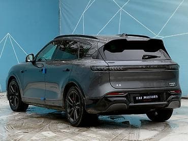 hongqi ehs9: Voyah : 2024 г., 1.5 л, Автомат, Гибрид, Кроссовер — 6