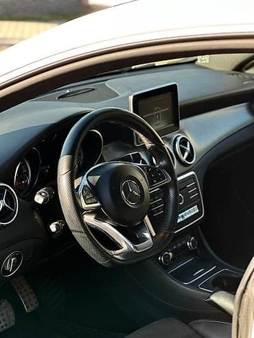 mers e63: Mercedes-Benz CLA-Class: 2017 г., Купе — 6