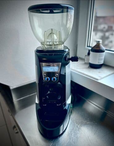 машина для кофе: Кофеварка, кофемашина — 7