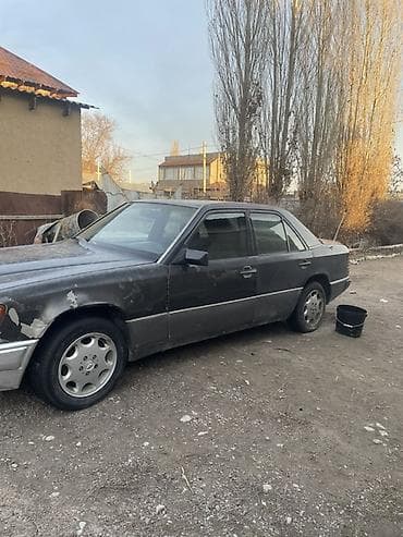 пш метр: Mercedes-Benz E-Class: 1990 г., 2.3 л, Кол менен иштөөчү, Бензин, Седан — 2