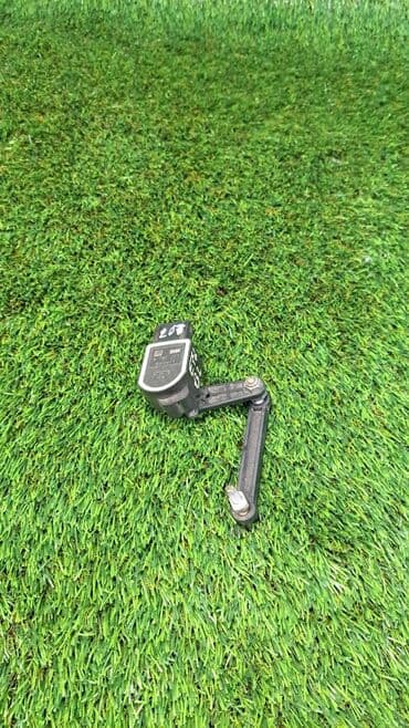 x6m: Датчик дорожного просвета bmw Bmw X6M E71 E70 2010 (б/у) ​ Марка: BMW — 1