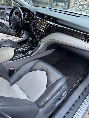 lexus e: Toyota Camry: 2020 г., 2.5 л, Автомат, Гибрид, Седан — 9