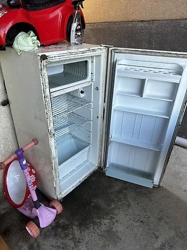 морозильник стоячий: Однокамерный холодильник.Не используемся уже в год.Все — 1