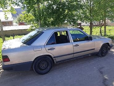 р 19: Mercedes-Benz W124: 1990 г., 2.6 л, Механика, Бензин, Седан — 4