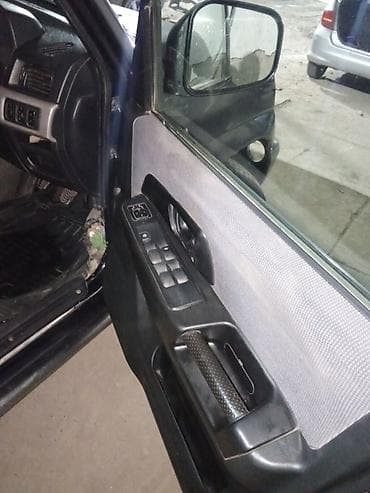 tayota progres: Mitsubishi Pajero iO: 2003 г., Ручные, Бензин, Внедорожник — 8