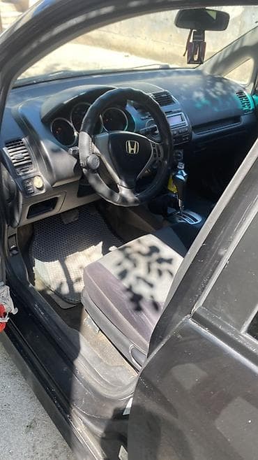 mini coper: Honda Fit: 2007 г., 1.5 л, Автомат, Бензин, Хэтчбэк — 4