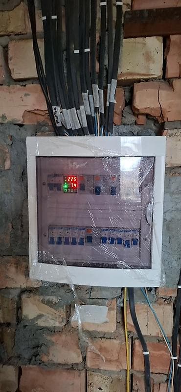 можульные дома: Продаётся новый дом из красного кирпича с четырёхскатной крышей и — 8