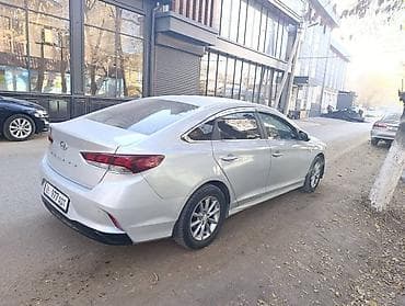 Hyundai Sonata: 2018 г., 2 л, Автомат, Газ, Седан — 4