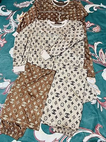 одежда для лыжи: Женские домашние комплекты ) Варианты: - Комплект из мягкого — 5