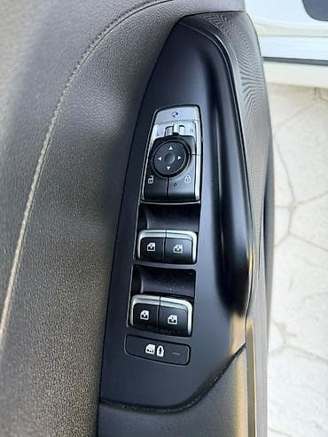 kia ev3: Kia K5: 2021 г., Седан — 7