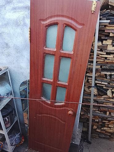 дверь с домофоном: Межкомнатная дверь с остеклением - Материал: МДФ/шпонированное — 1