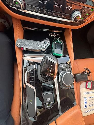 bew e34: BMW 520: 2019 г., Автомат, Седан — 4