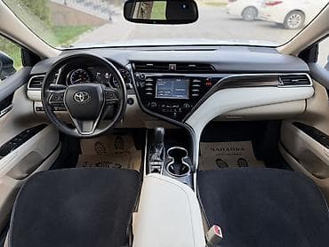 торг у капота: Toyota Camry: 2018 г., 2.5 л, Автомат, Бензин, Седан — 9