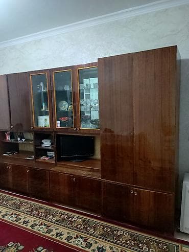 Шкафы: Стенка-шкаф, Тип стенки-шкафа: Советская, Для зала, Б/у, Особенности: С отделением под телевизор — 2